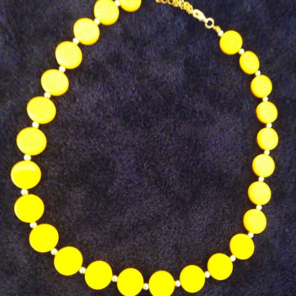 Round Yellow Flat Beads Necklace - Picture 1 of 7